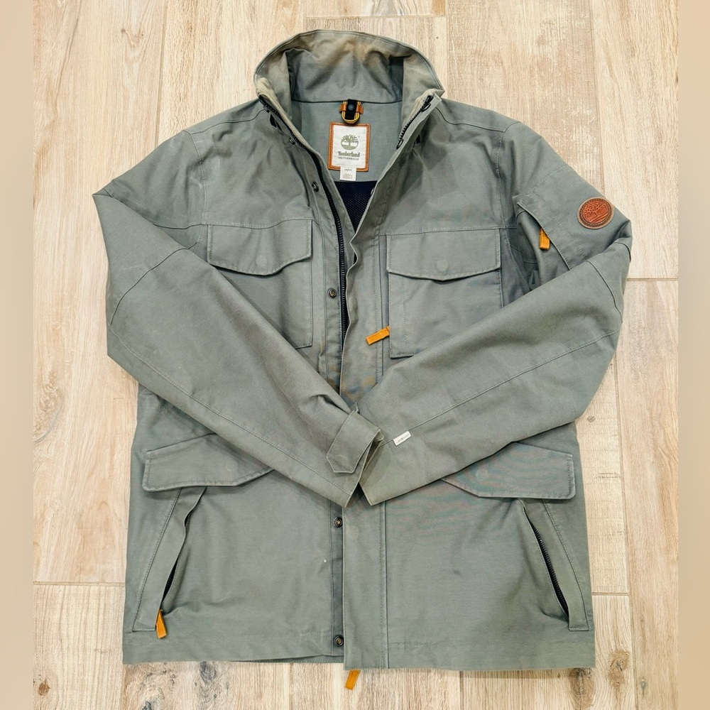Men’s Timberland Dryvent Field Jacket. Olive. Size M.